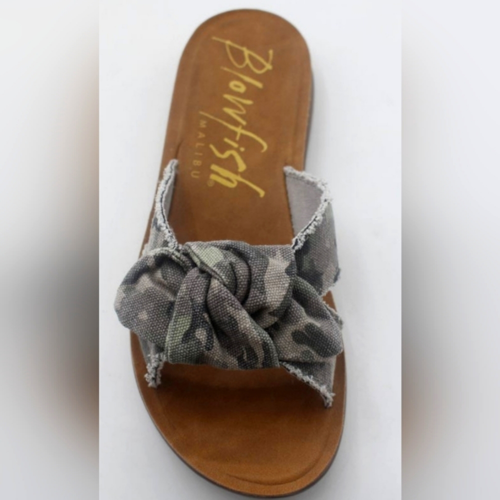 Blowfish camo knot sandals